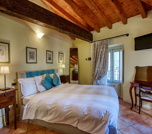 Albergo Orologio - Home Gallery - camera-doppia-orologio.jpg